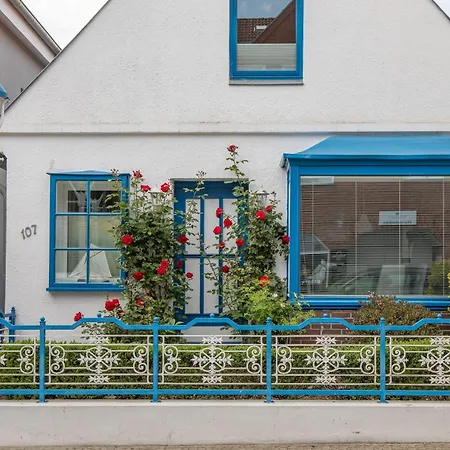 Kurgartenstrasse, 158 *